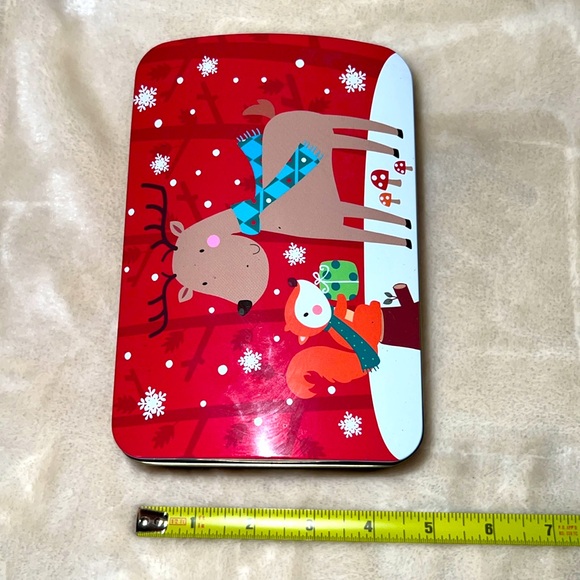 ☃️🦌🎄 2 CHRISTMAS HOLIDAY RED TRUCK SNOWMAN REINDEER TIN STORAGE GIFT CONTAINERS - Picture 8 of 15